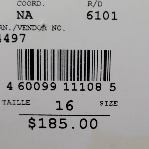 Dress - Picture 5 of 5